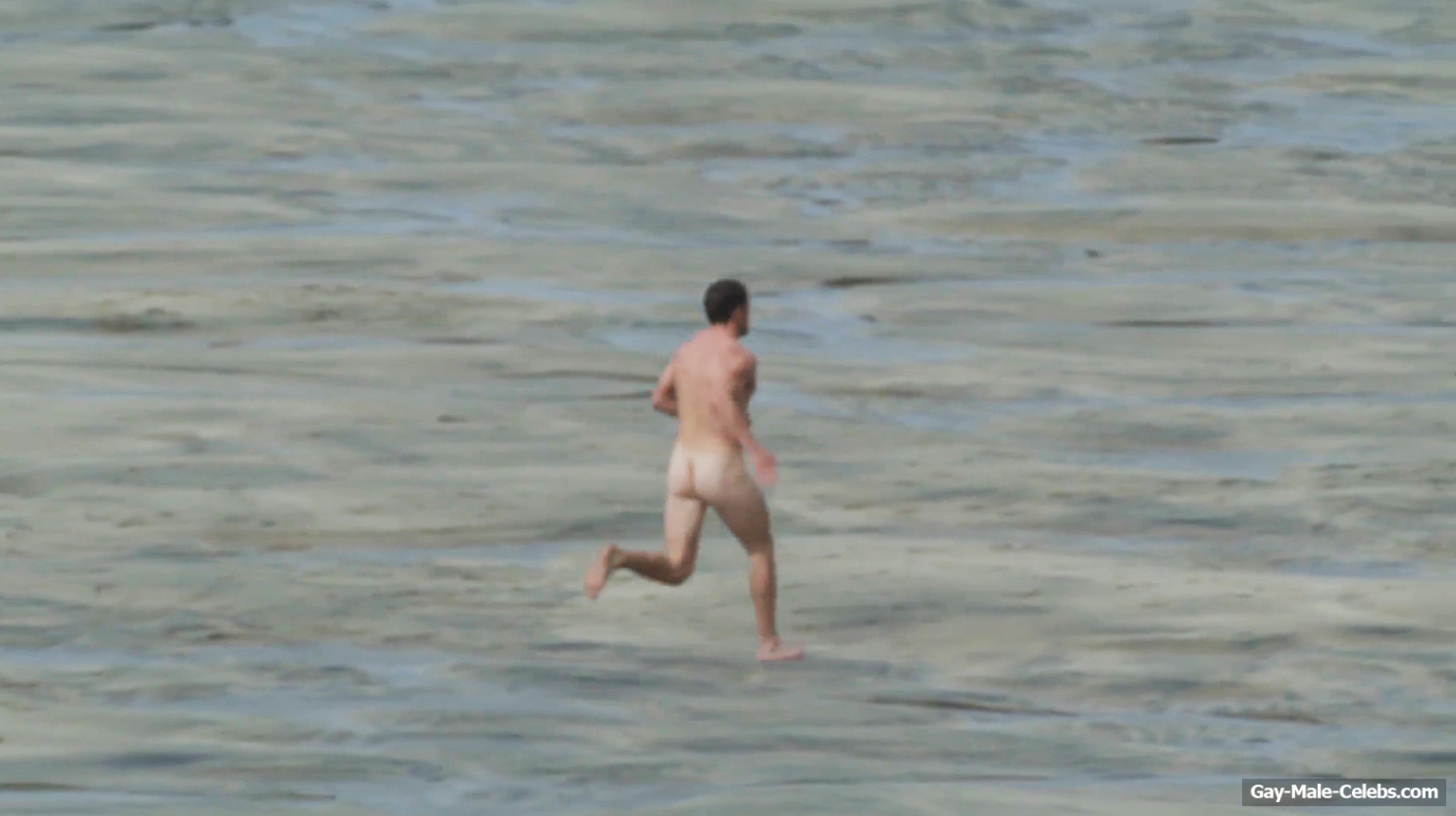 Sam Heughan Shakes His Naked Ass While Running The Men Men