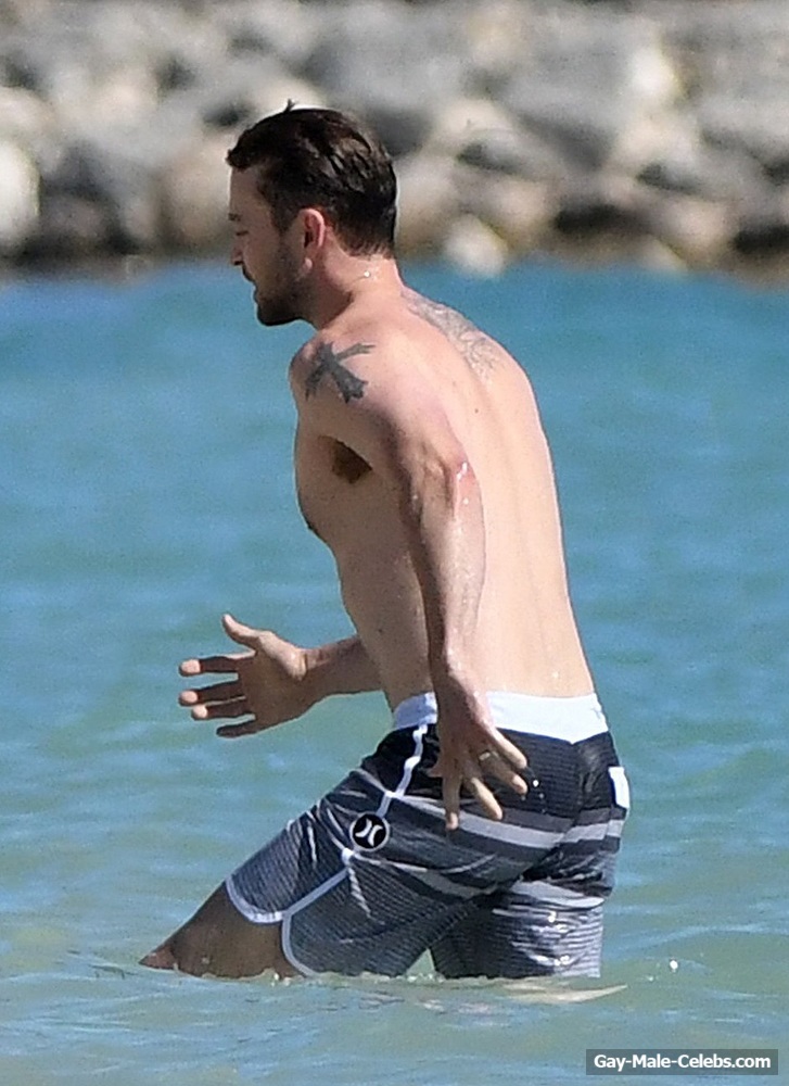Justin Timberlake Paparazzi Shirtless Photos