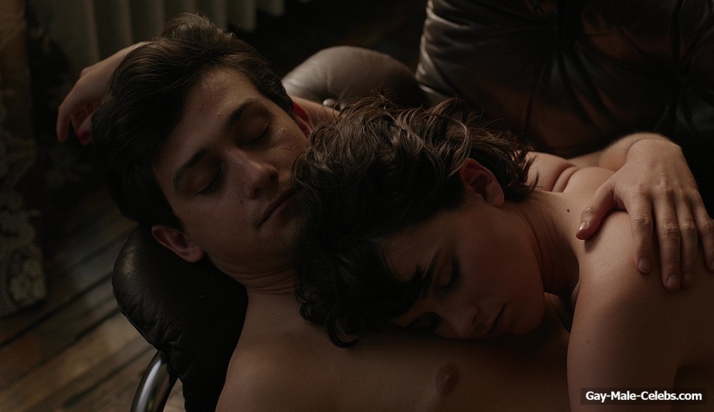 Craig Roberts All Naked In Red Oaks 2-01