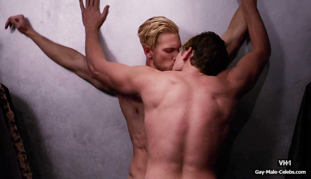 Adam Senn and Brent Antonello Shirtless Gay Kiss in Hit The Floor 3-03