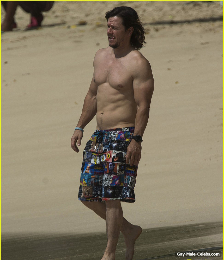 Mark Wahlberg Paparazzi Shirtless Beach Photos