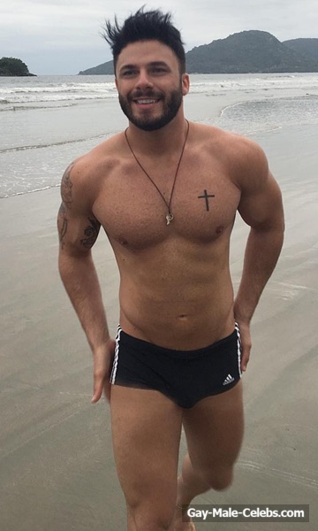 Rodrigo Marim Nude and Underwear Selfie