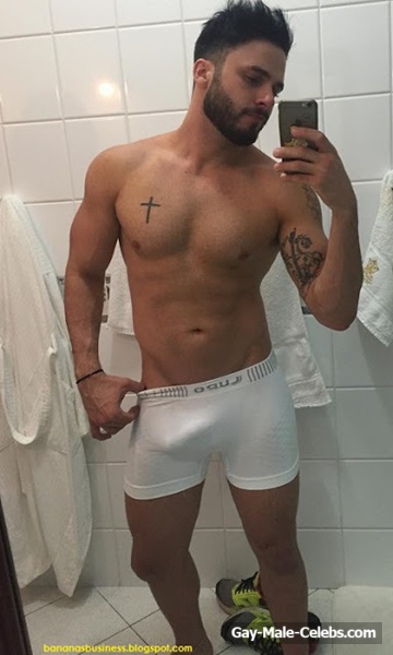 Rodrigo Marim Nude and Underwear Selfie