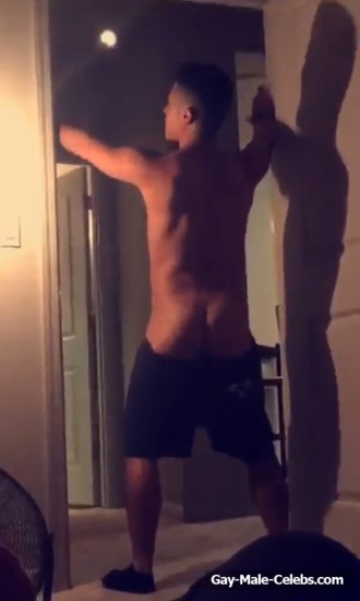Joey Diamond Shaking His Nude Ass In Selfie Video