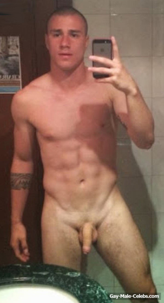 Colombian Football Player Andres Correa Leaked Nude Selfie