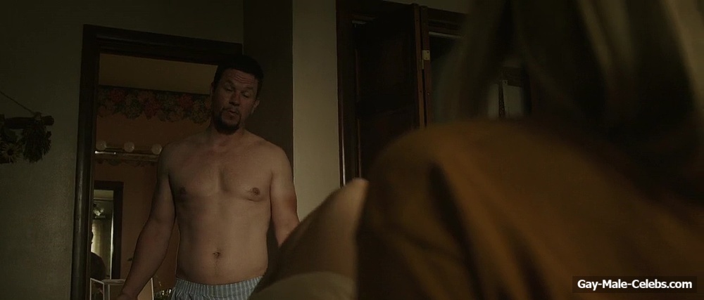 Mark Wahlberg Sexy Shirtless in Deepwater Horizon