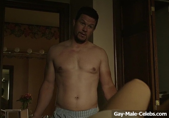 Mark Wahlberg Sexy Shirtless in Deepwater Horizon - Gay-Male-Celebs.com.