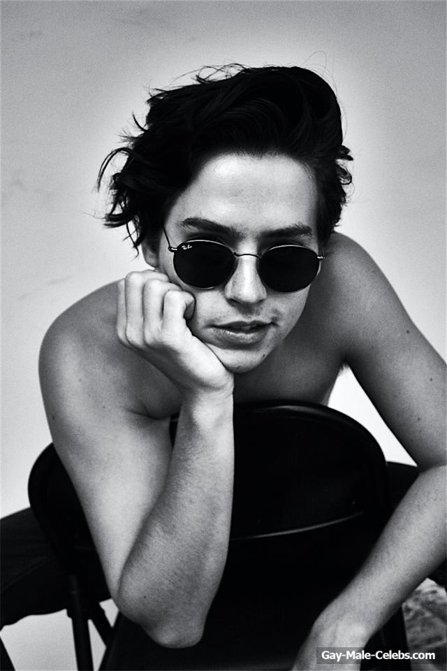 Cole Sprouse Nude And Sexy 49