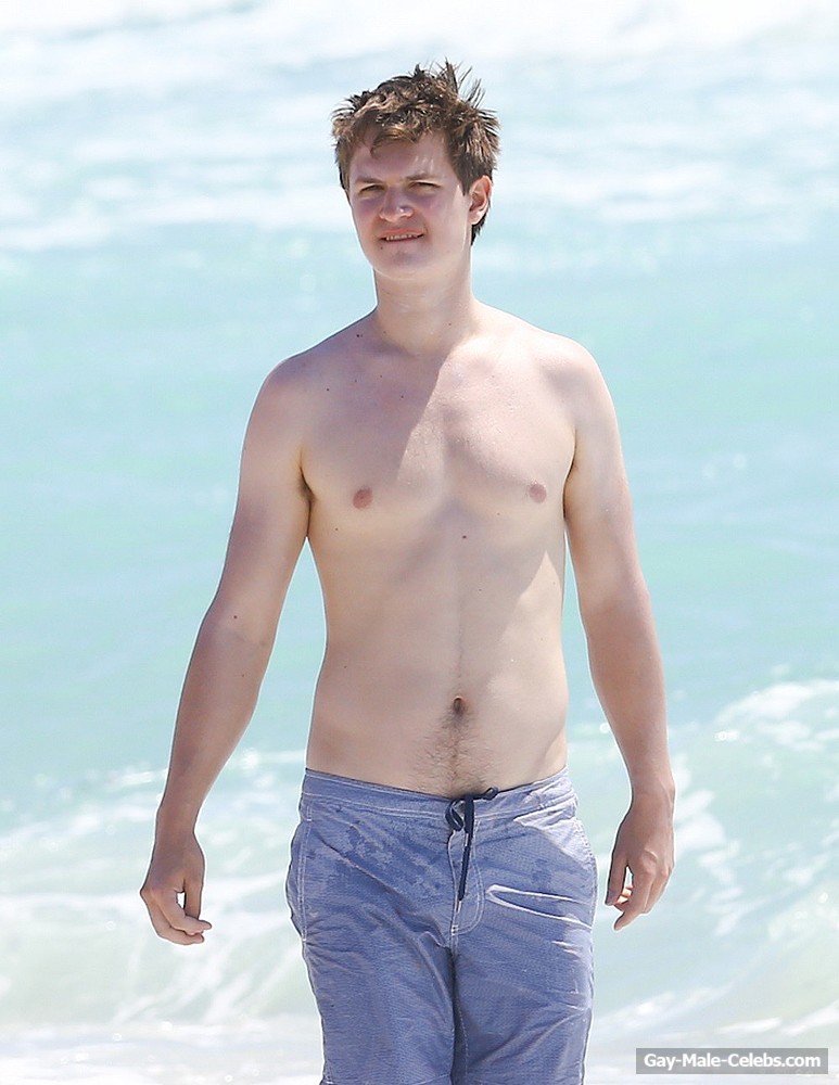 Ansel Elgort Caught By Paparazzi Shirtless On The Beach