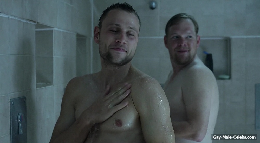 Actor Max Riemelt Frontal Nude in Freier Fall