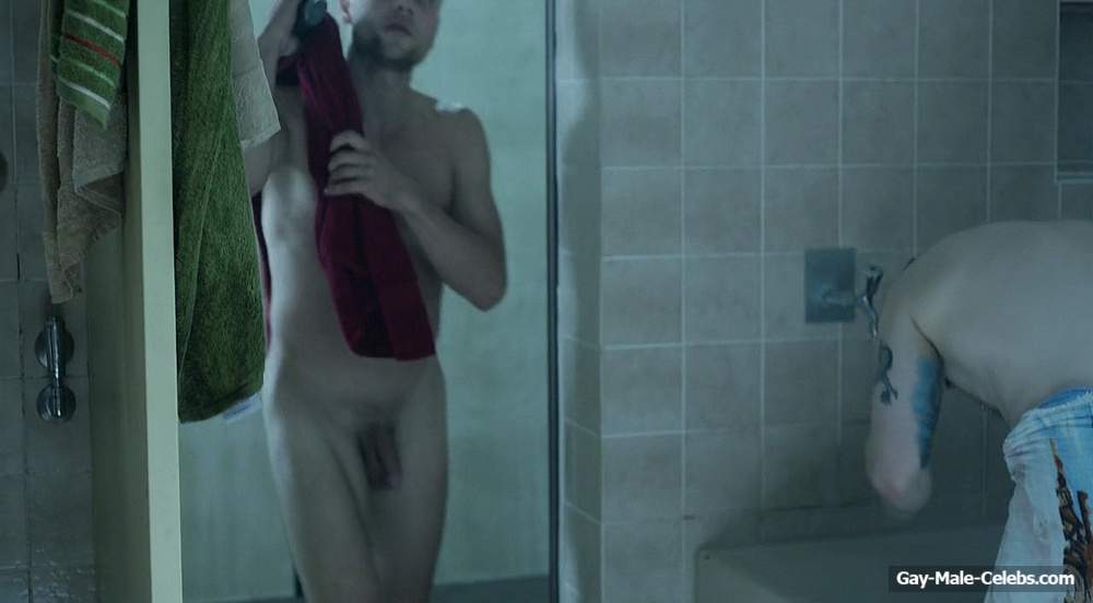 Max Riemelt Nude