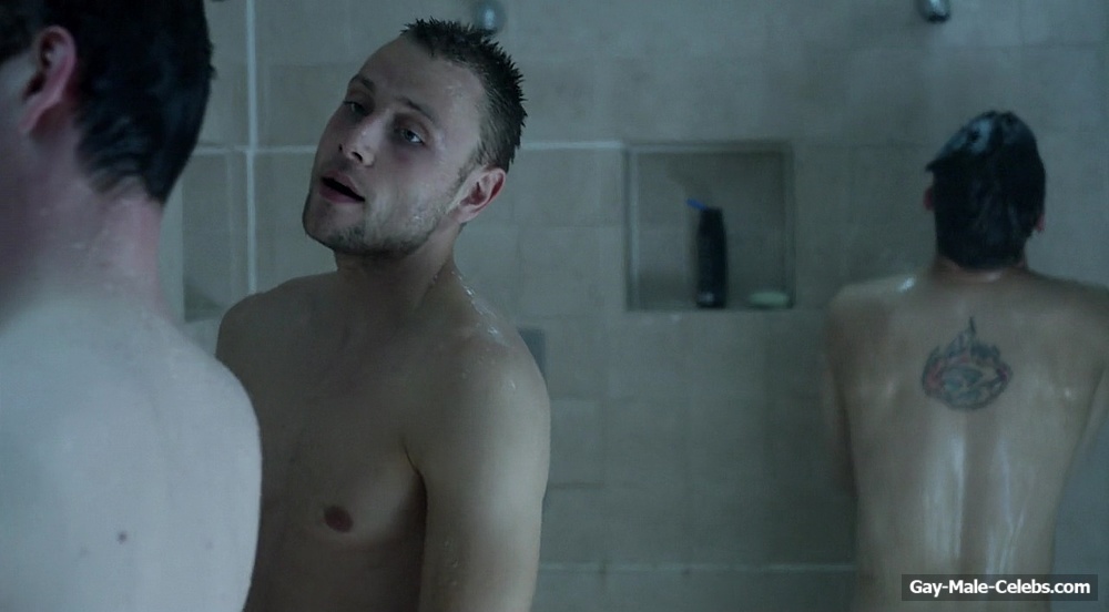 Actor Max Riemelt Frontal Nude in Freier Fall