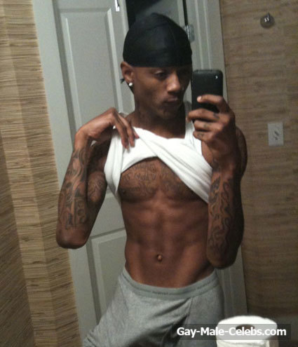 Soulja Boy Leaked Frontal Nude and Underwear Selfie