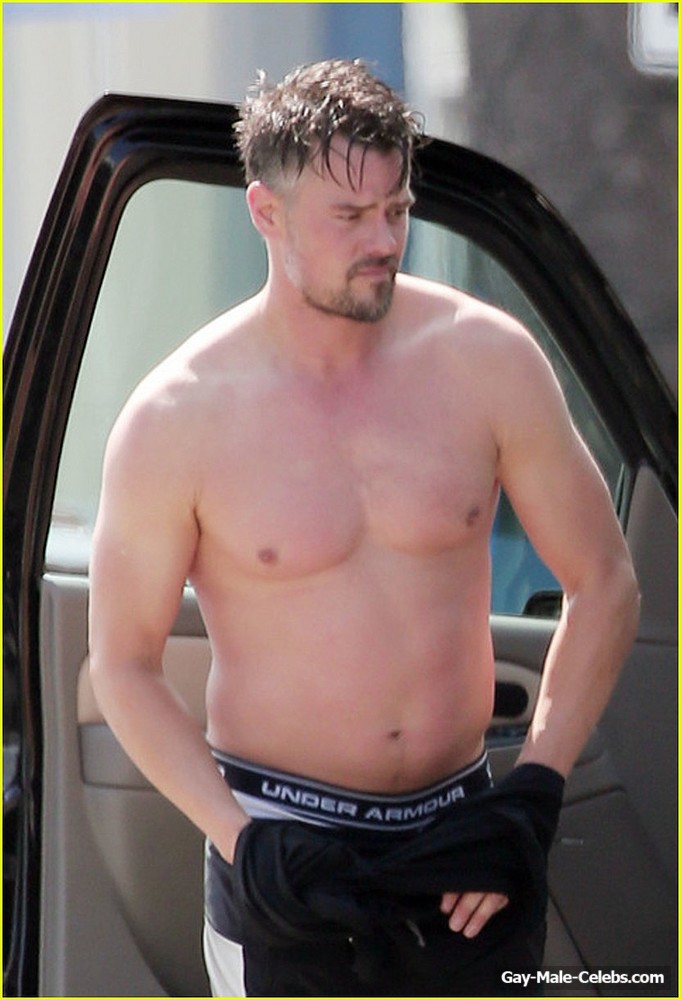 Josh Duhamel Paparazzi Shirtless Sexy Photos