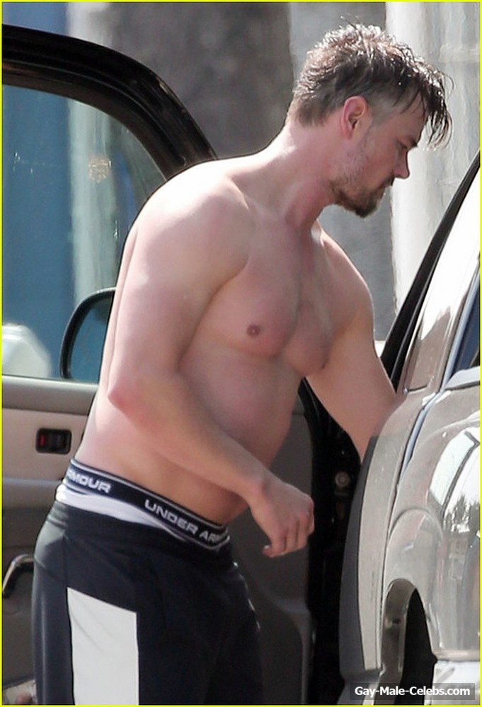 Josh Duhamel Paparazzi Shirtless Sexy Photos