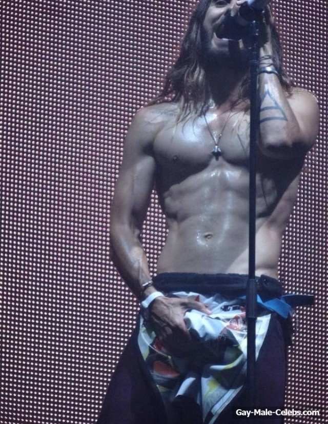 Jared Leto Shows His Dick and Posing In Underwear