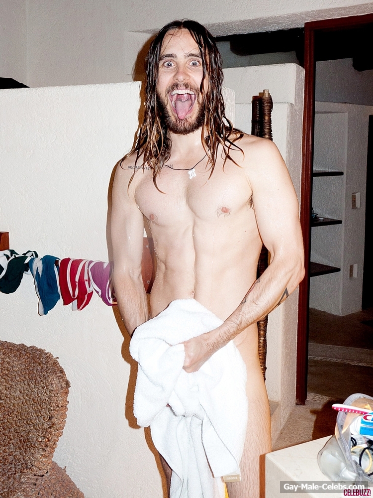 Jared Leto Shows His Dick and Posing In Underwear
