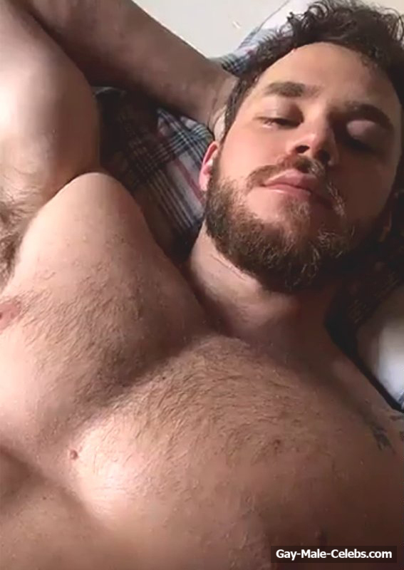 Matthew Camp Leaked Frontal Nude Selfie
