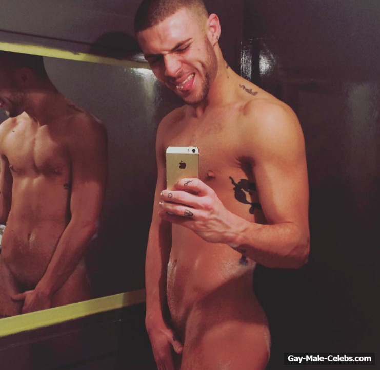 Big Brother’s Aaron Frew Strips Completely Naked on Stage