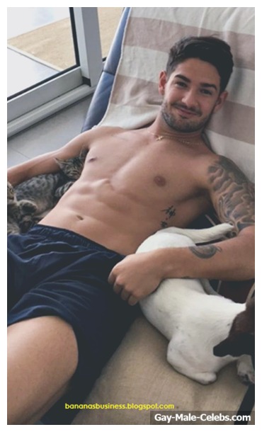 Brazilian Professional Footballer Alexandre Pato Leaked Nude Selfie