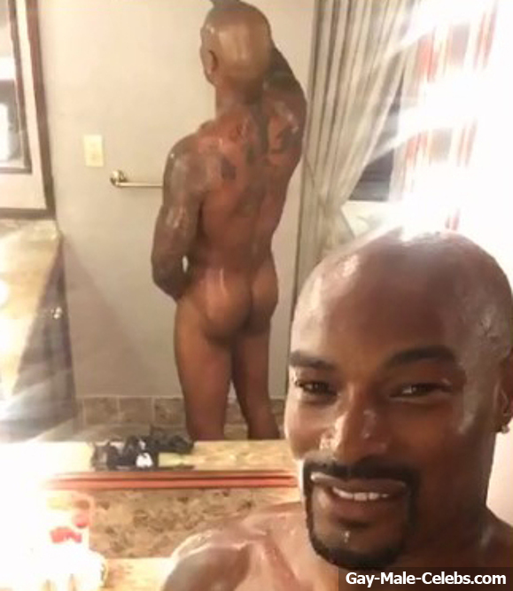 Tyson Beckford Showing Off His Nude Muscle Ass - Gay-Male-Celebs.com.