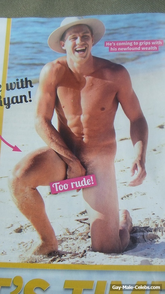 Ryan Ginns Caught By Paparazzi Totally Nude On The Beach