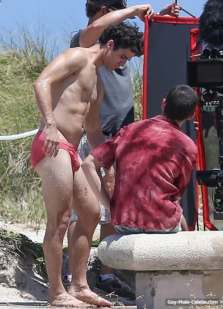 Darren Criss Paparazzi Bulge and Wet Speedo Photos