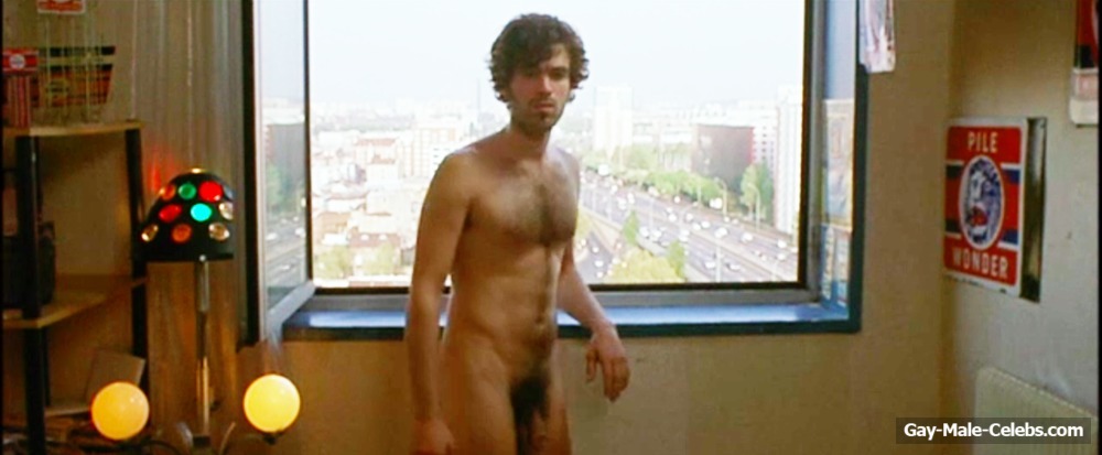 Romain Duris Shows Nice Bush And Dick From The Film Exils