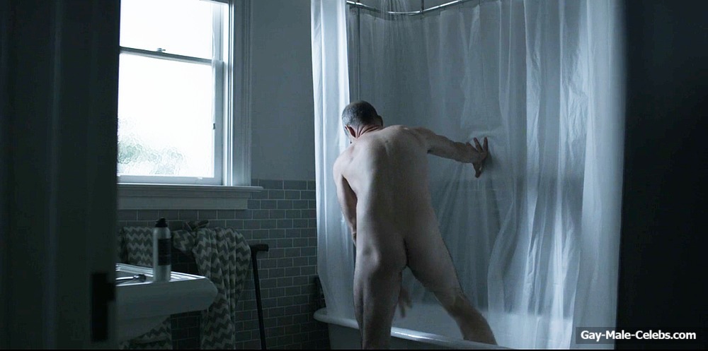 American Actor Michael Kelly Flashing His Ass In Movie