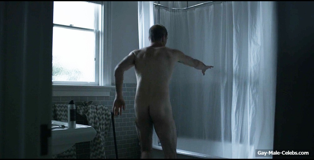 American Actor Michael Kelly Flashing His Ass In Movie