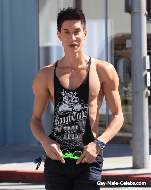Justin Jedlica aka Human Ken Doll Shows Off His Great Cock During Sex Tape