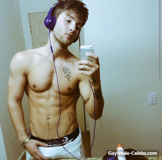 Drew Chadwick Sexy Underwear Bulge Selfie