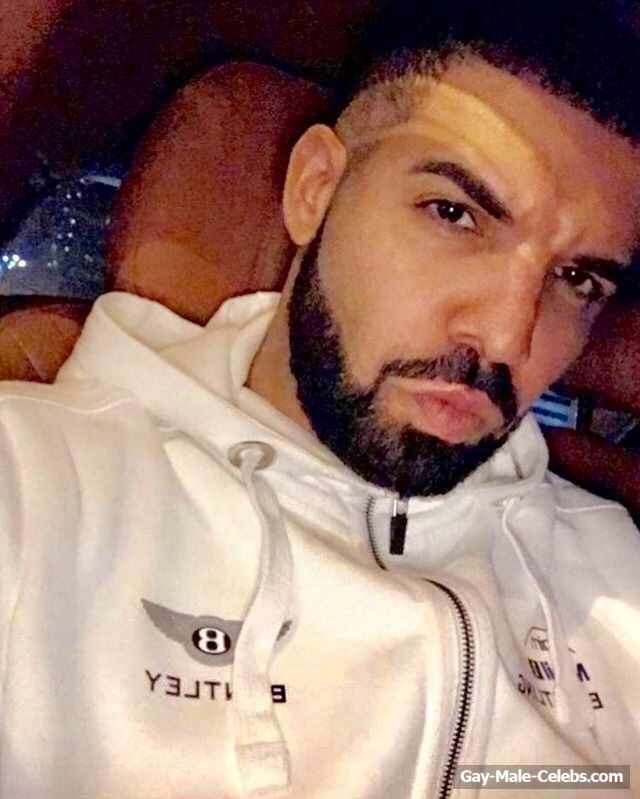 Canadian Rapper Drake Leaked Nude Bik Cock Selfie Photos (Fake?)