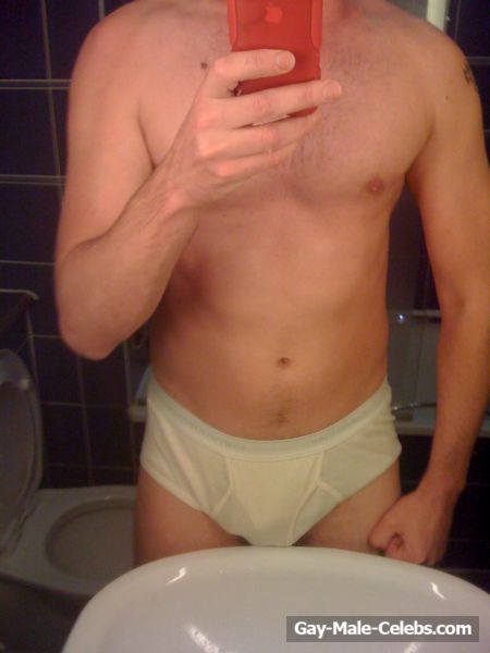 Callum Blue Leaked Frontal Nude Selfie Photos