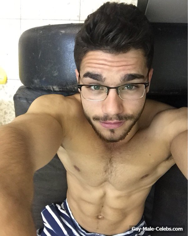 Male Model Ariel Ben Attar Doing His Sexy Nude Selfie