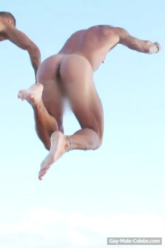 Reality Star Sean Pratt Showing Off His Tight Nude Bum