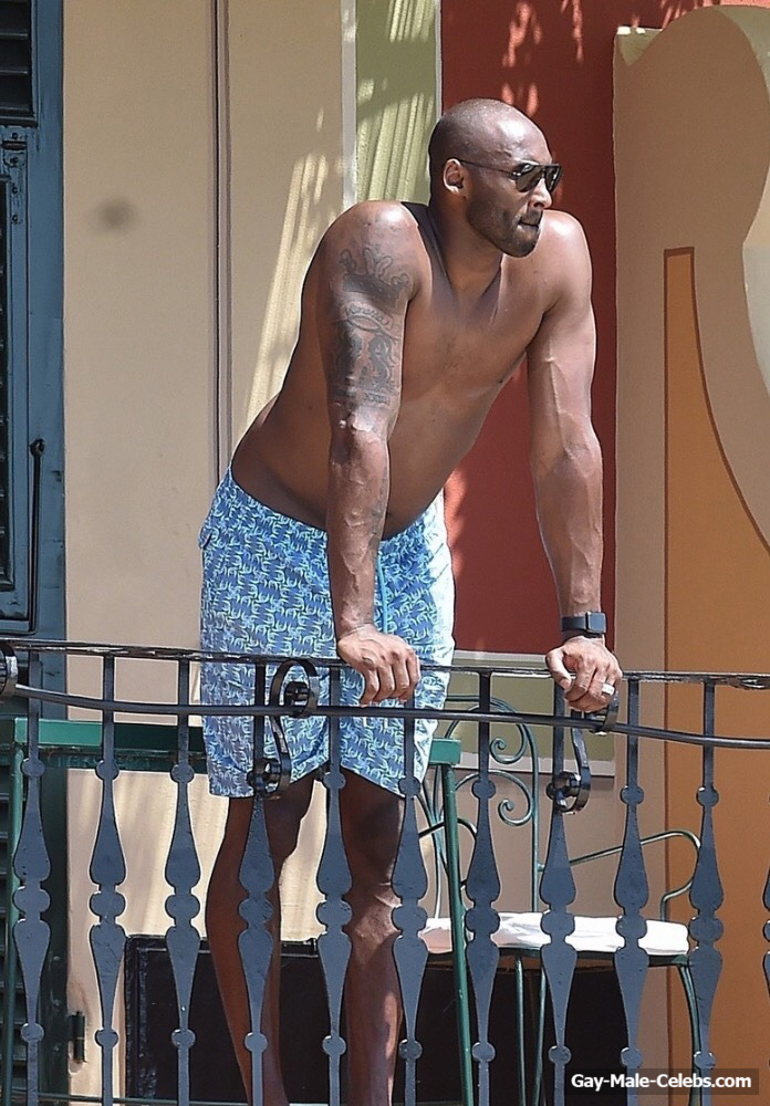Kobe Bryant Shirtless Photos
