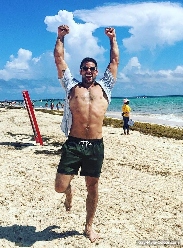 Brant Daugherty Relaxing Shirtless On A Beach