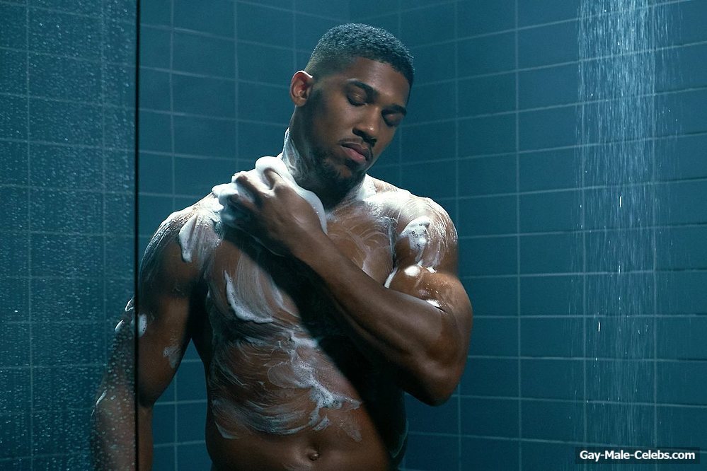 Anthony Joshua Looking Hot Shirtless In A Shower