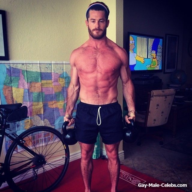 Matt Sydal Leaked Frontal Nude Selfie Photos