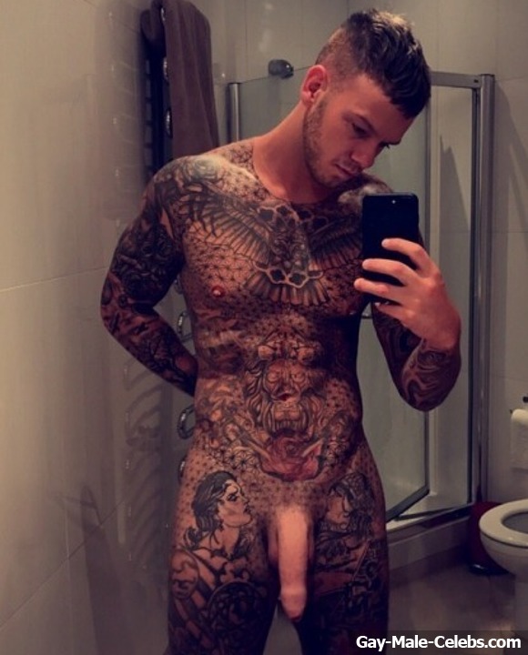 Ellis Lacy Frontal Nude Selfie Photo - Gay-Male-Celebs.com.