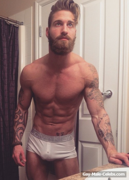 Male Model Travis DesLaurier Naked And Underwear Photos