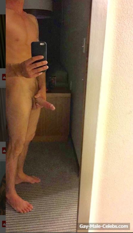 Drake Bell Leaked Frontal Nude Selfie Photos