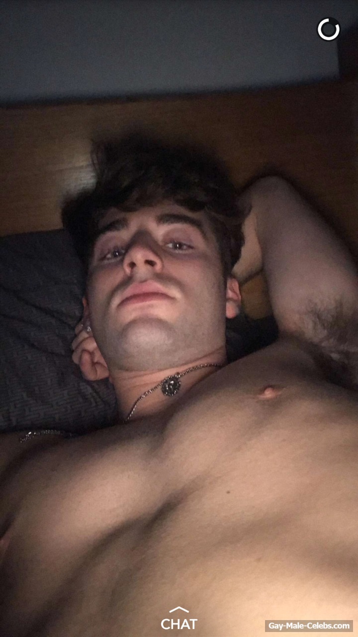 YouTube Star Carmie Sellitto Shows Off His Great Penis - Gay-Male-Celebs.com