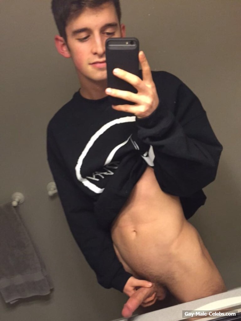 YouTube Star Joey Kidney Nude And Shooting His Cock