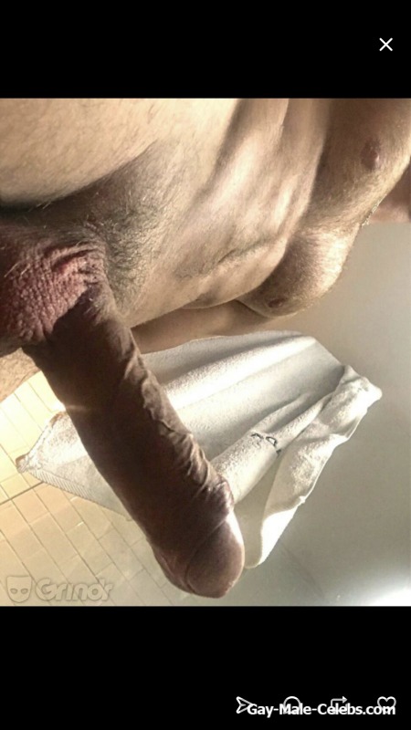 Instagram Star Carlos Maro Frontal Nude Selfie Photos