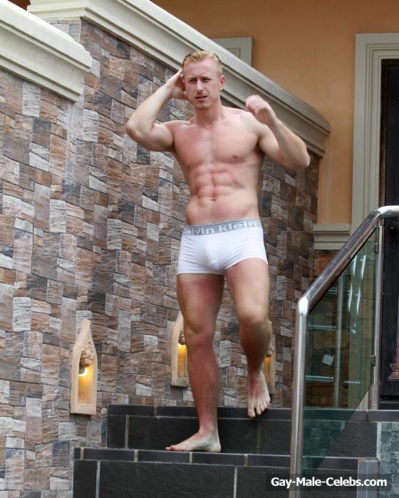 New Katie Price’s Boyfriend Kris Boyson Shows Seriously Bulge In A Underwear