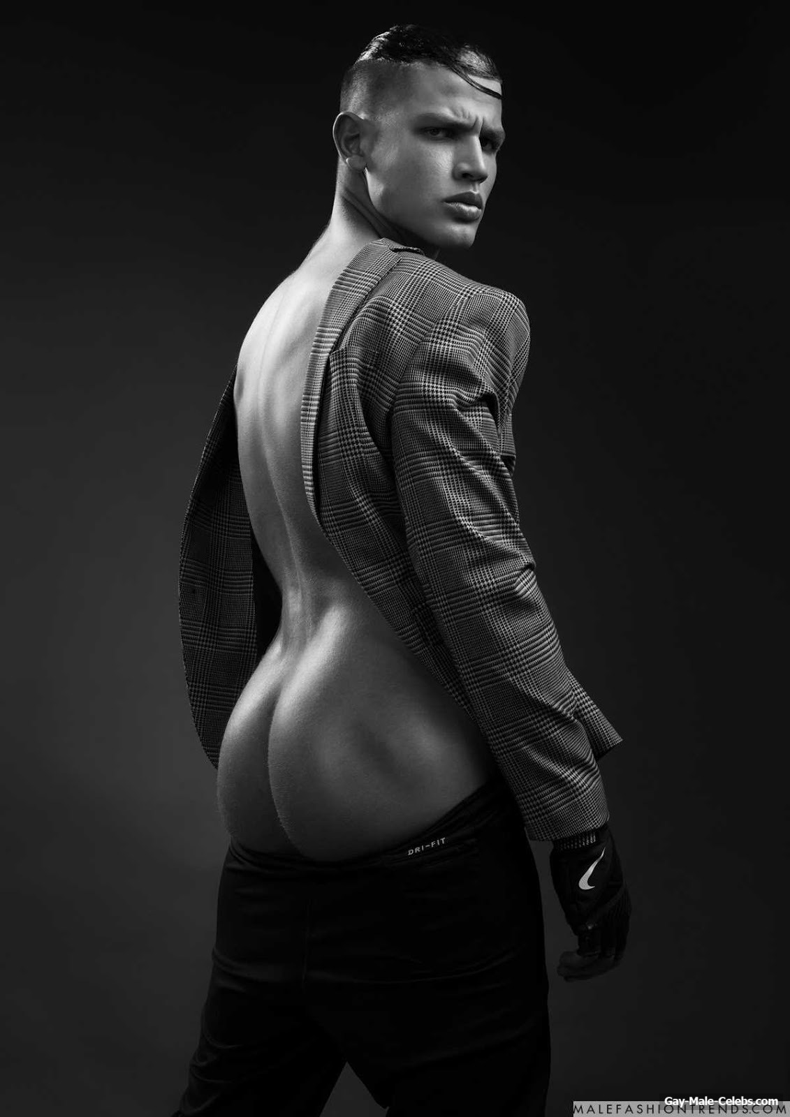 Fashion Model &amp; MMA Star Oliver Nemeth Frontal Nude Posing Photos