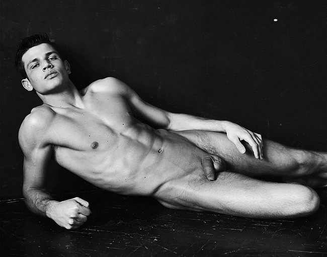 Oliver Nemeth nude