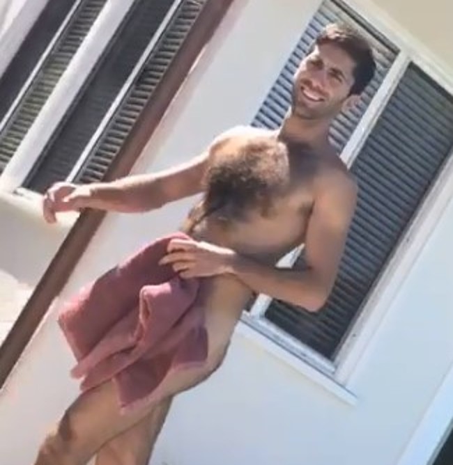 Nev Schulman Nude